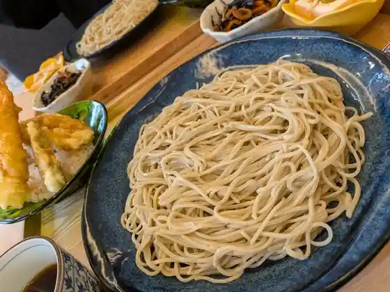 こうのとり茶寮