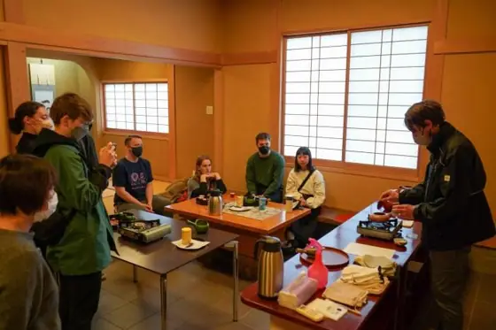 Handmade Hojicha Roasting Experience (Wakoen / Horiguchi Tea)
