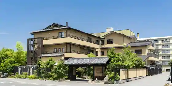 Hama Kogetsu