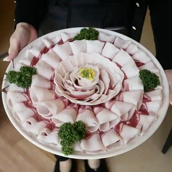 湖国料理　やまじん
