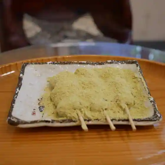 三井寺力餅本家