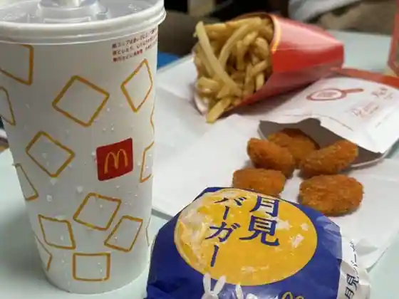 マクドナルド 8号線豊郷店