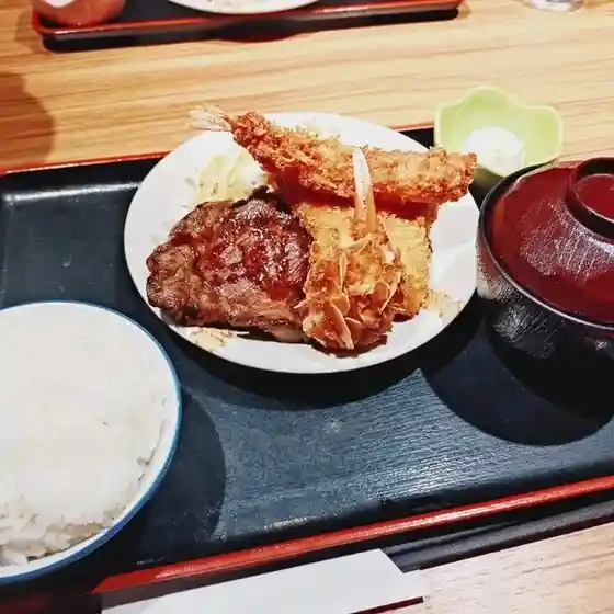 じろう食堂