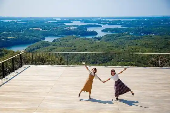 Yokoyama Lookout (Yokoyama Tenku Kafeterasu)