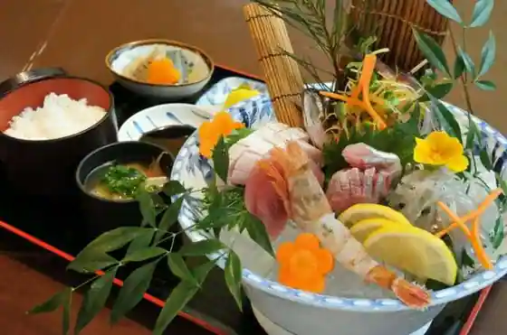 味処 玉峰