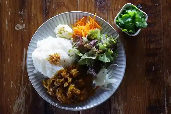 Curry and Coffee Simon Hood