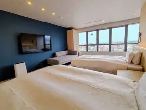 New Grand Hotel