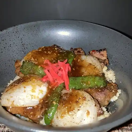 山の交流館とむら
