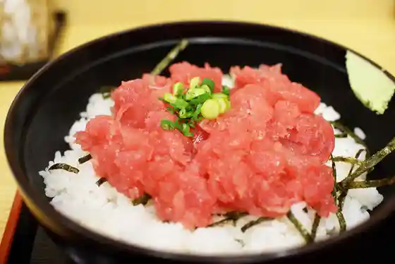 塩竃まぐろ直売・食堂