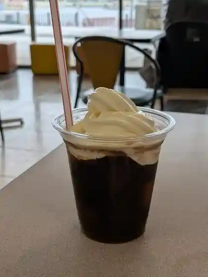 カフェ・ル・ポール
