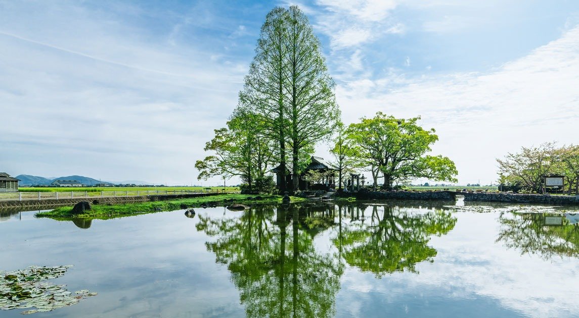 Nuinoike Pond
