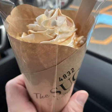 4832 The Sugar Coffee & Crepes