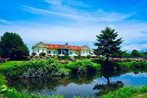 Shiwa Rose Garden