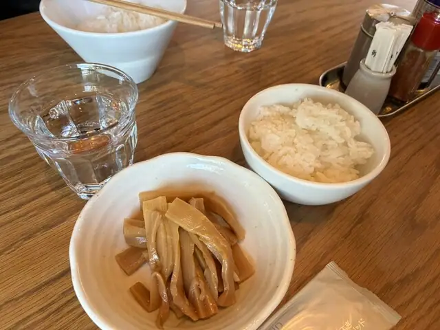 Men Ya Hana Bi