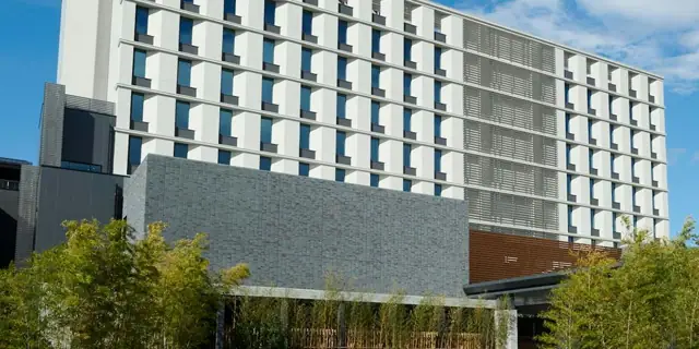 HOTEL CLAD