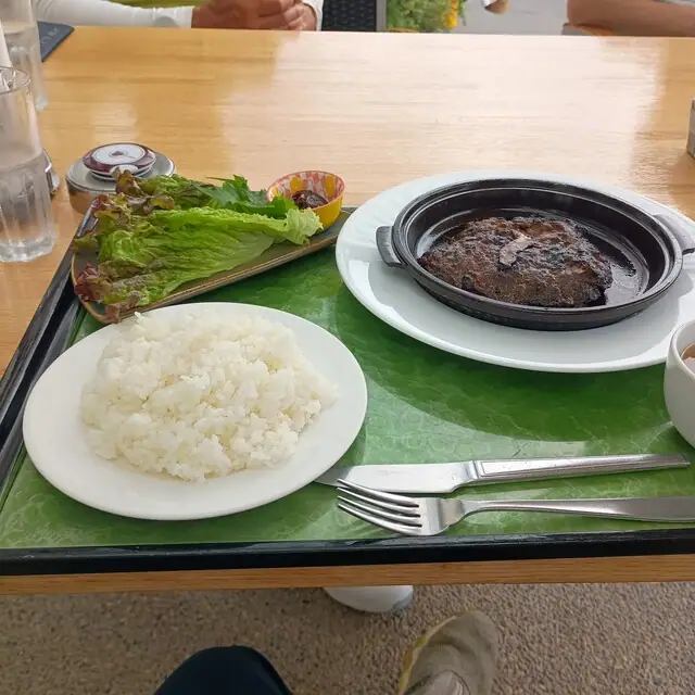 Gyatsubigorufukurabu Restaurant