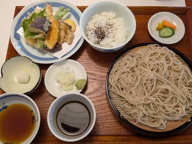 Soba Tokoro Yoshi Ta