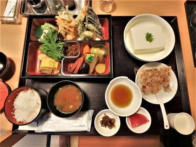 Kawasemi Honkan