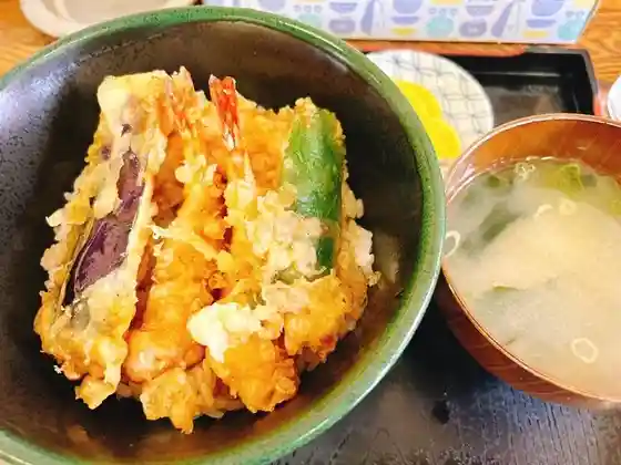 どんぶりや