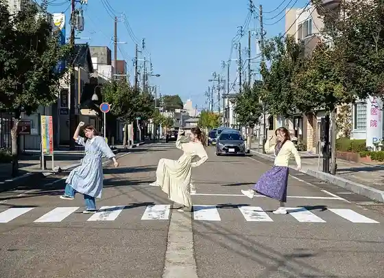 Koji Wo Meguro U ! Honchofotooku