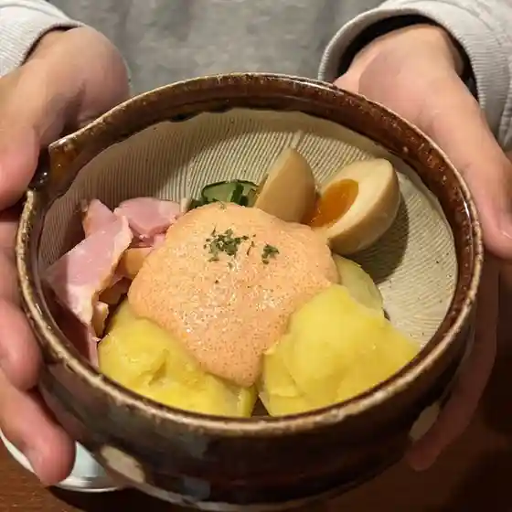 酒とアテ おかめや