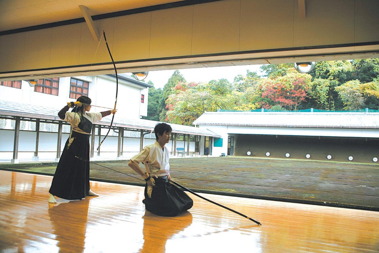 Inoue Shoten Sports Center Takanabe Town Gymnasium and Archery Hall