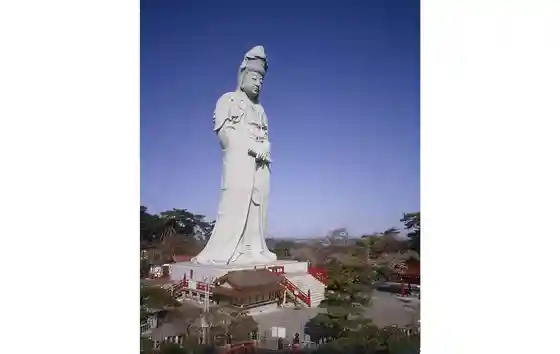 Takasaki White-Robed Great Kannon