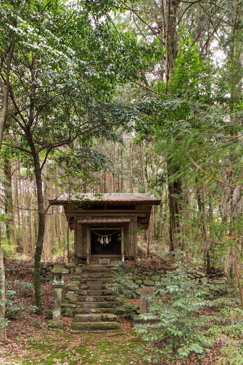 Kume Haruyori Shrine