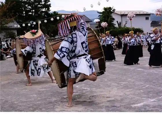 Omote Sata Tsuzumi Dance