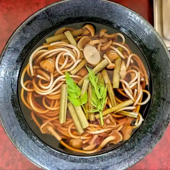 青山のさんさい食堂