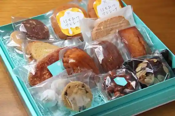 SWEETS ATELIER Miel