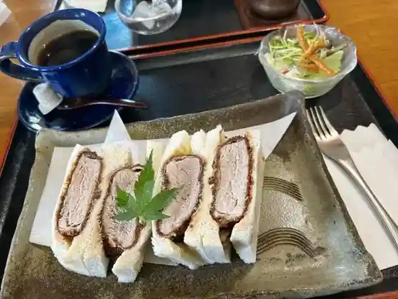 カフェ＆レストラン　絵里珈