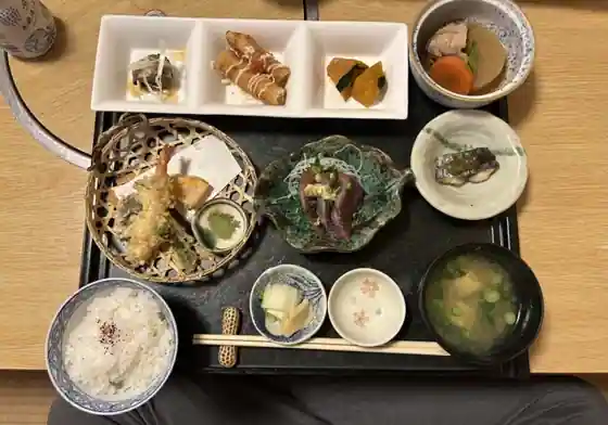寿司割烹 かざま