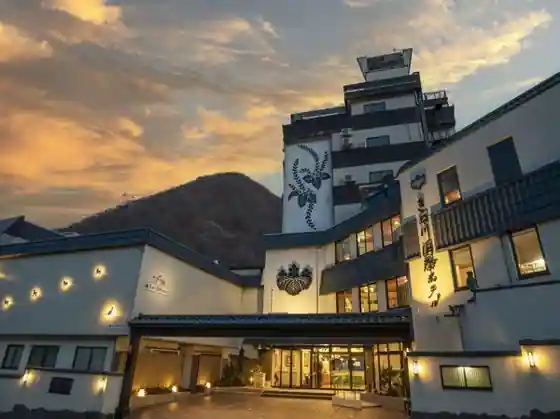 Petto Doshitsushukuhaku Paionia no Yado Kinukawakokusai Hotel