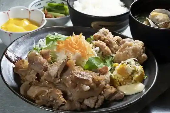Miso-ya Komezo