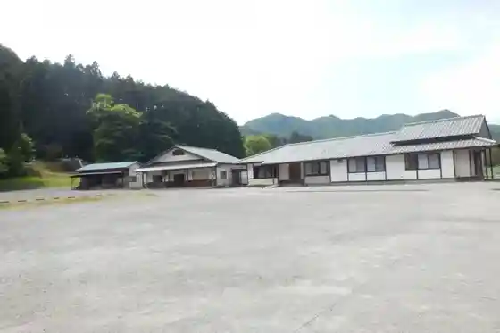 Suhanazaka Park (Rest House and Fireflies)