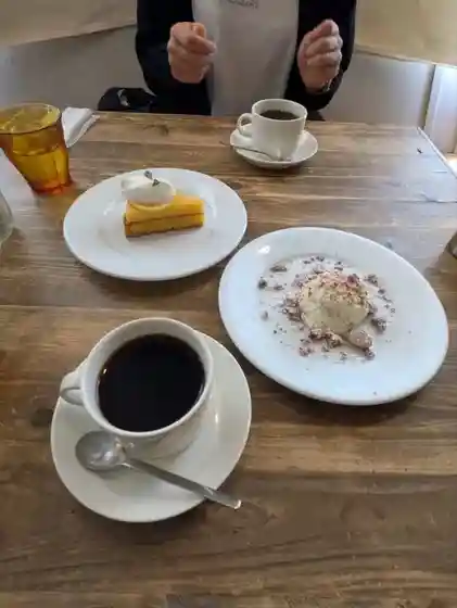 マツガミネ コーヒー ビルヂング 103グリムの森店