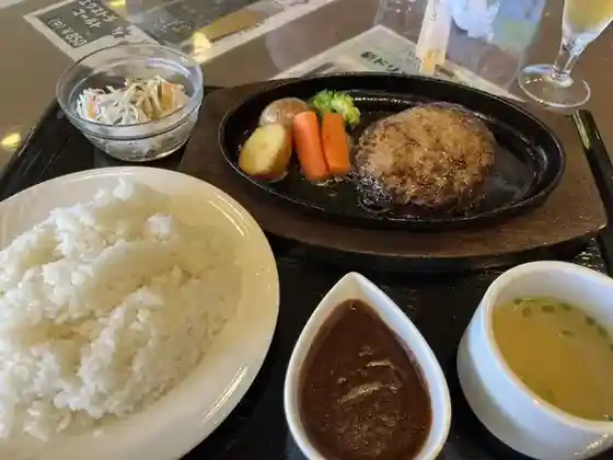 Yaita Kantorikurabu Restaurant