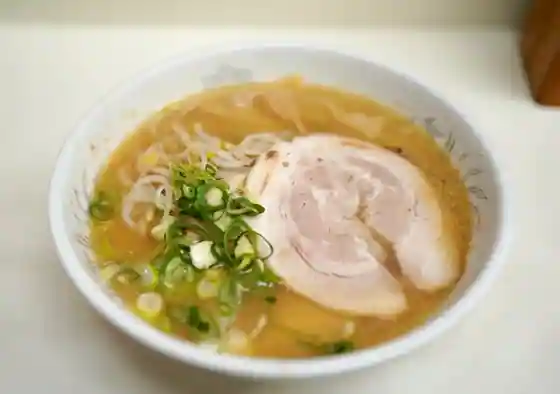 十三八