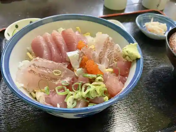Uohide Yakata