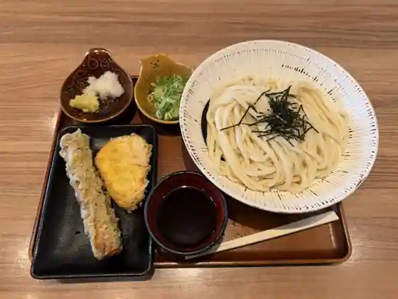 Sanuki Men Shijo Kamo Shima