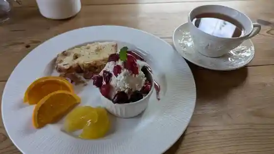 雑貨とカフェ バースデーズ
