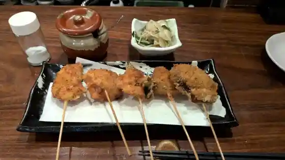 イザカヤ 獏々