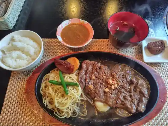 お肉のレストラン かのや
