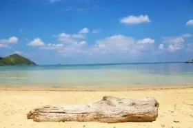 Tonaki Island