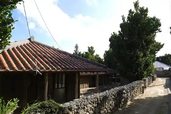 Tonaki Island Village Walk