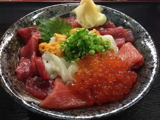 山芳亭