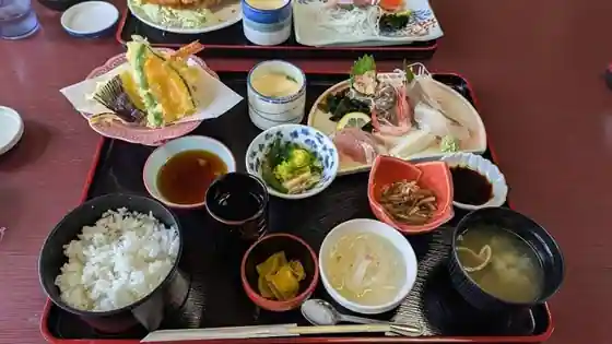 O Shokuji Tokoro Sakaeya