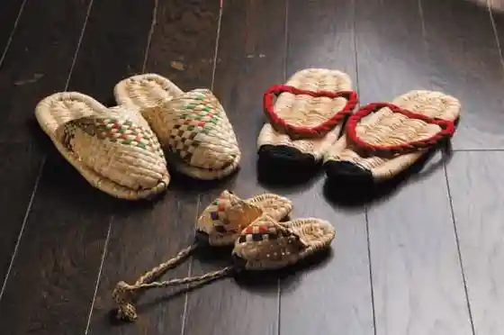 Kimigara Slippers
