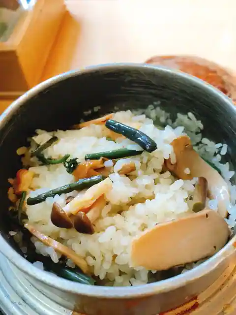 食事処 一休庵